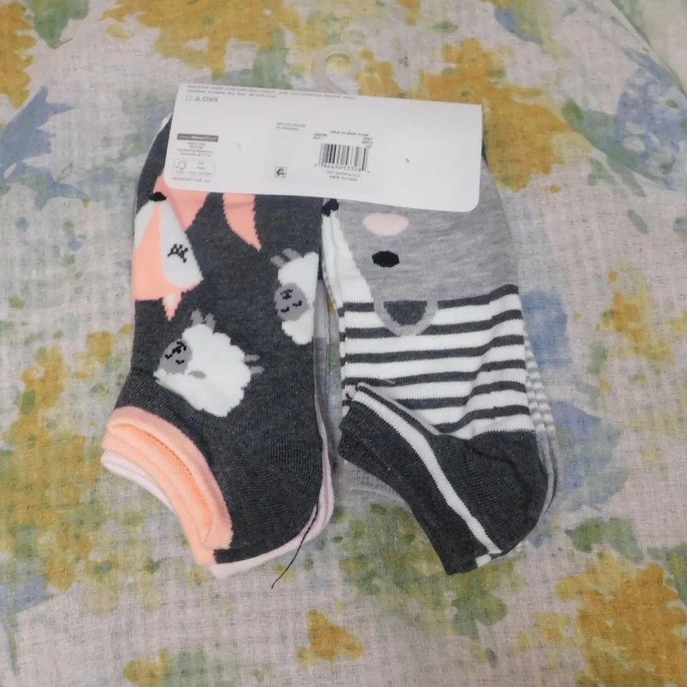 Bundle of Wonder Nation Big Girls No Show Socks